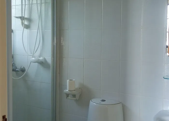 Отель типа "постель и завтрак" Seaview